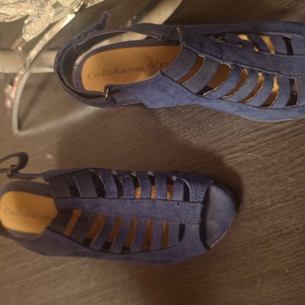 croft & barrow Navy Suede Cutout Slingback Heels - Picture 2 of 5